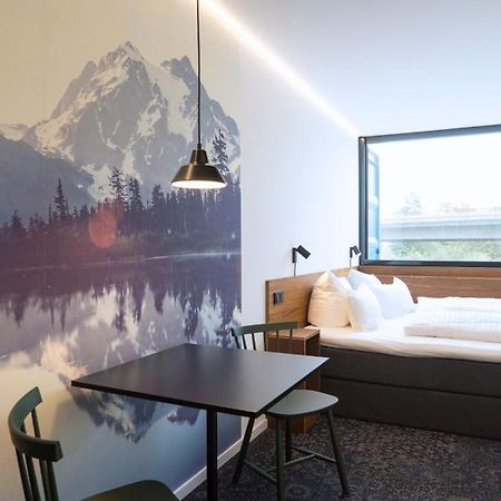 Tin Inn - Heinsberg - Das Hotel Aus Hochwertig Ausgebauten Ueberseecontainern المظهر الخارجي الصورة