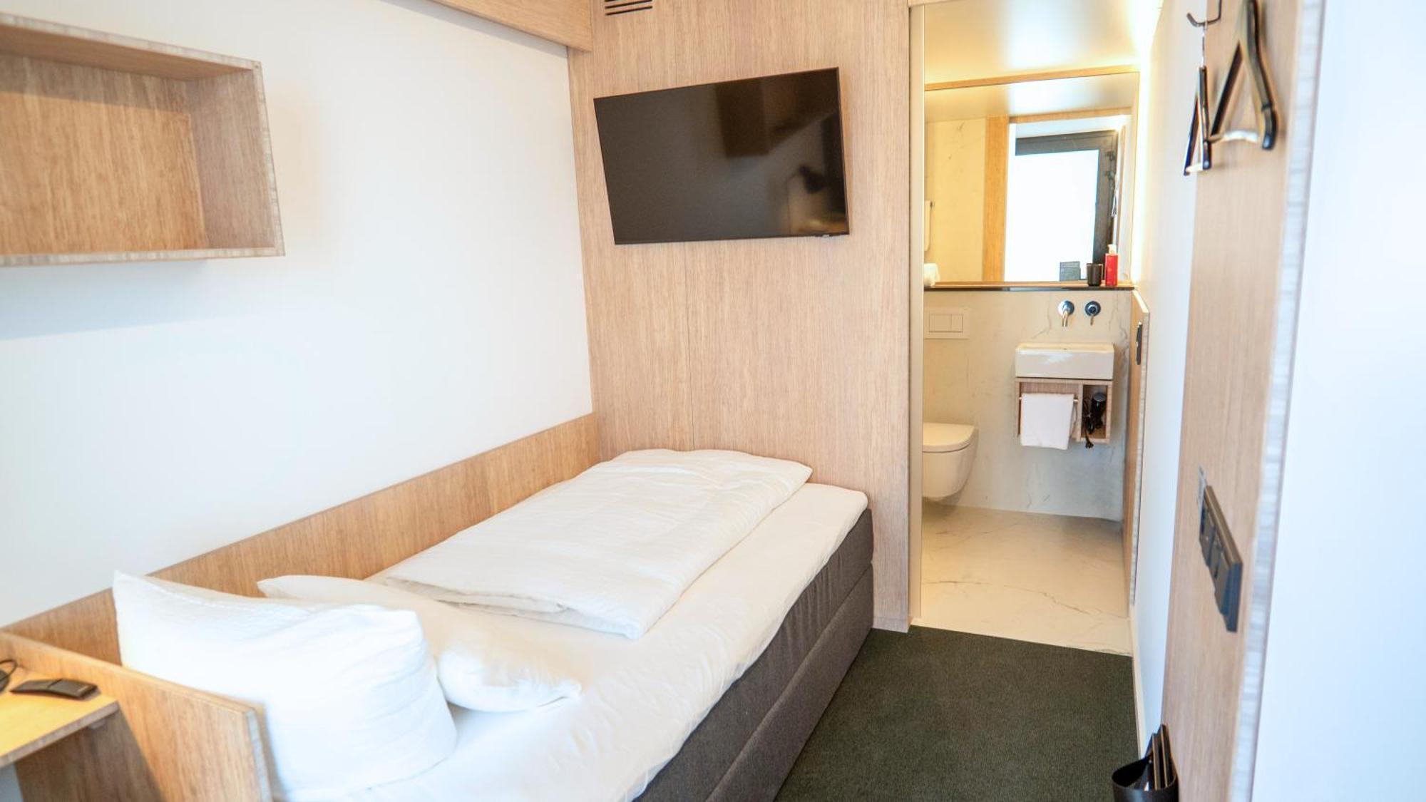 Tin Inn - Heinsberg - Das Hotel Aus Hochwertig Ausgebauten Ueberseecontainern المظهر الخارجي الصورة